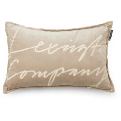 Pyntepute 40x60 Logo organic cotton velvet - Beige fra Lexington