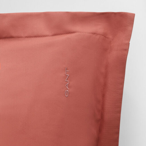 Putetrekk Sateen - Faded brick 70x100 fra Gant - Bilde 3