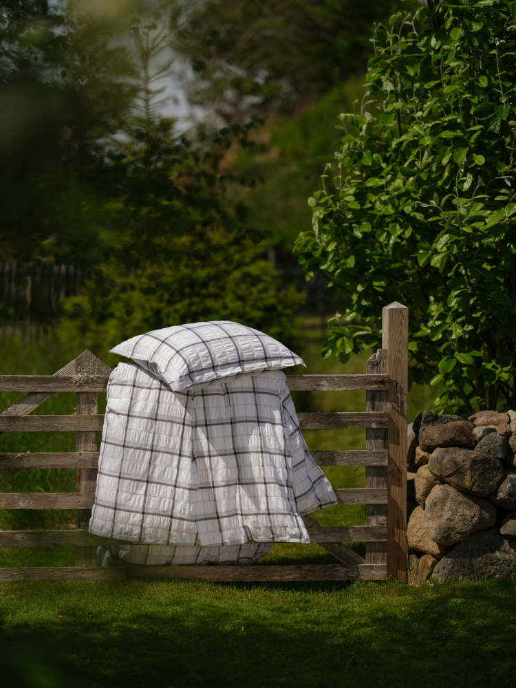 Halvor Bakke Nox sengesett i krepp - Midnight blue - Bilde 3