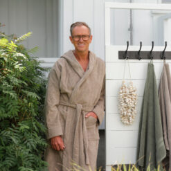 Alternative view of Halvor Bakke St. Paul badekåpe - Beige