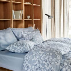 Alternative view of Høie Sengesett i sateng ''Amelia'' - Dus blå