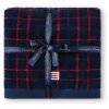 Håndkle gavepakning 2pk 50x70 navy, green & wine fra Lexington